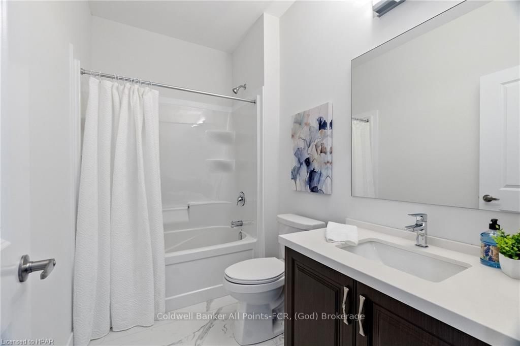 Photo 8 of 169 ELGIN Ave E, Goderich, Goderich Town — HOMEH