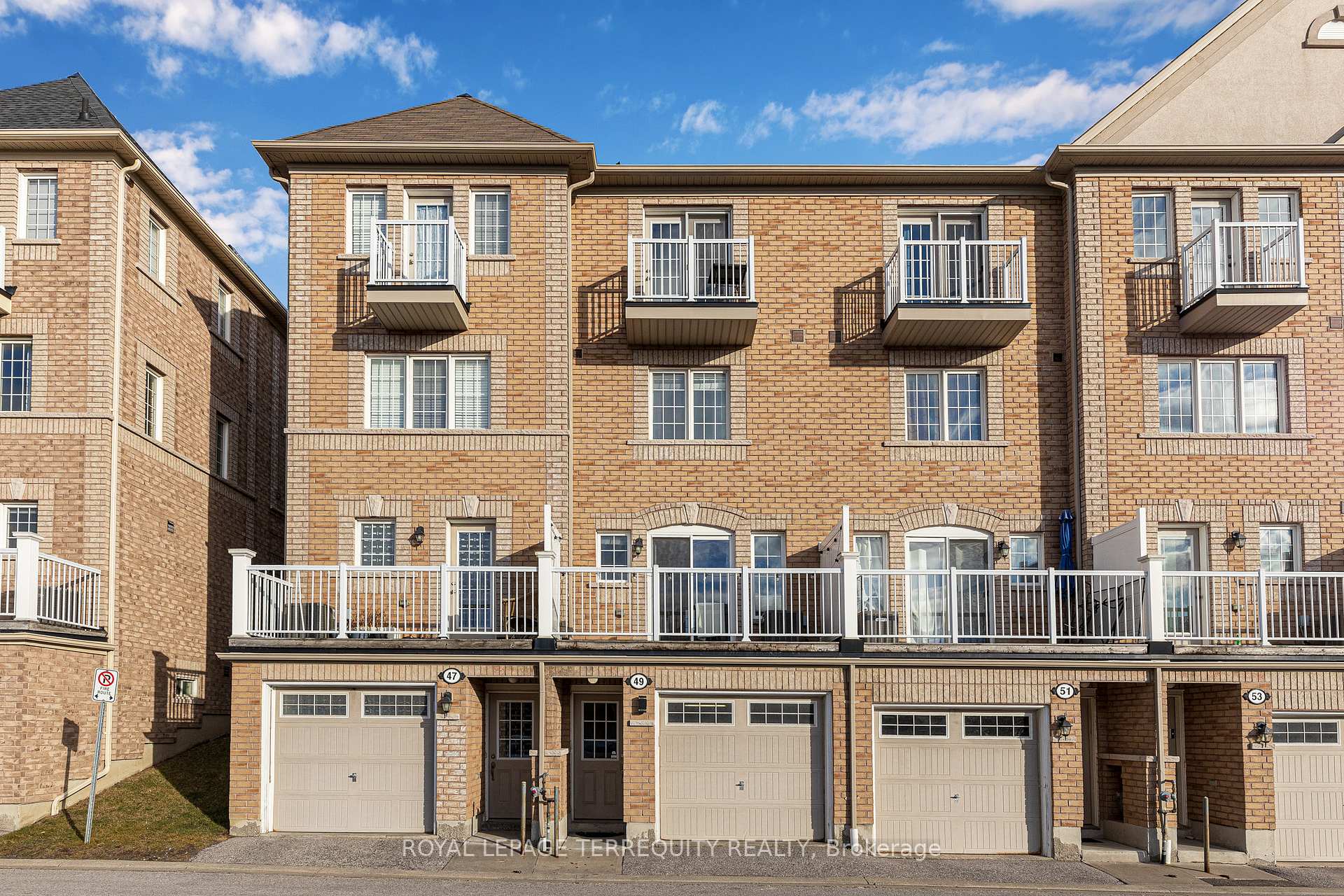 Photo 1 of 49 Cooperage Lane, Ajax, Central — HOMEH