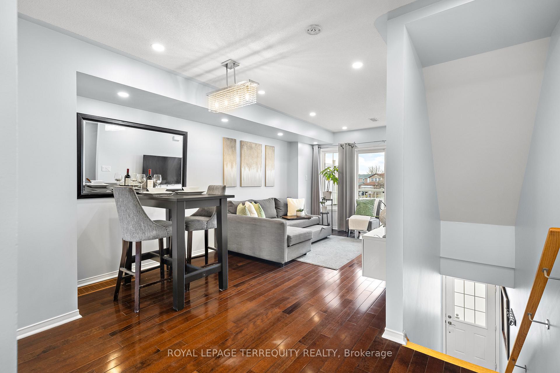 Photo 2 of 49 Cooperage Lane, Ajax, Central — HOMEH