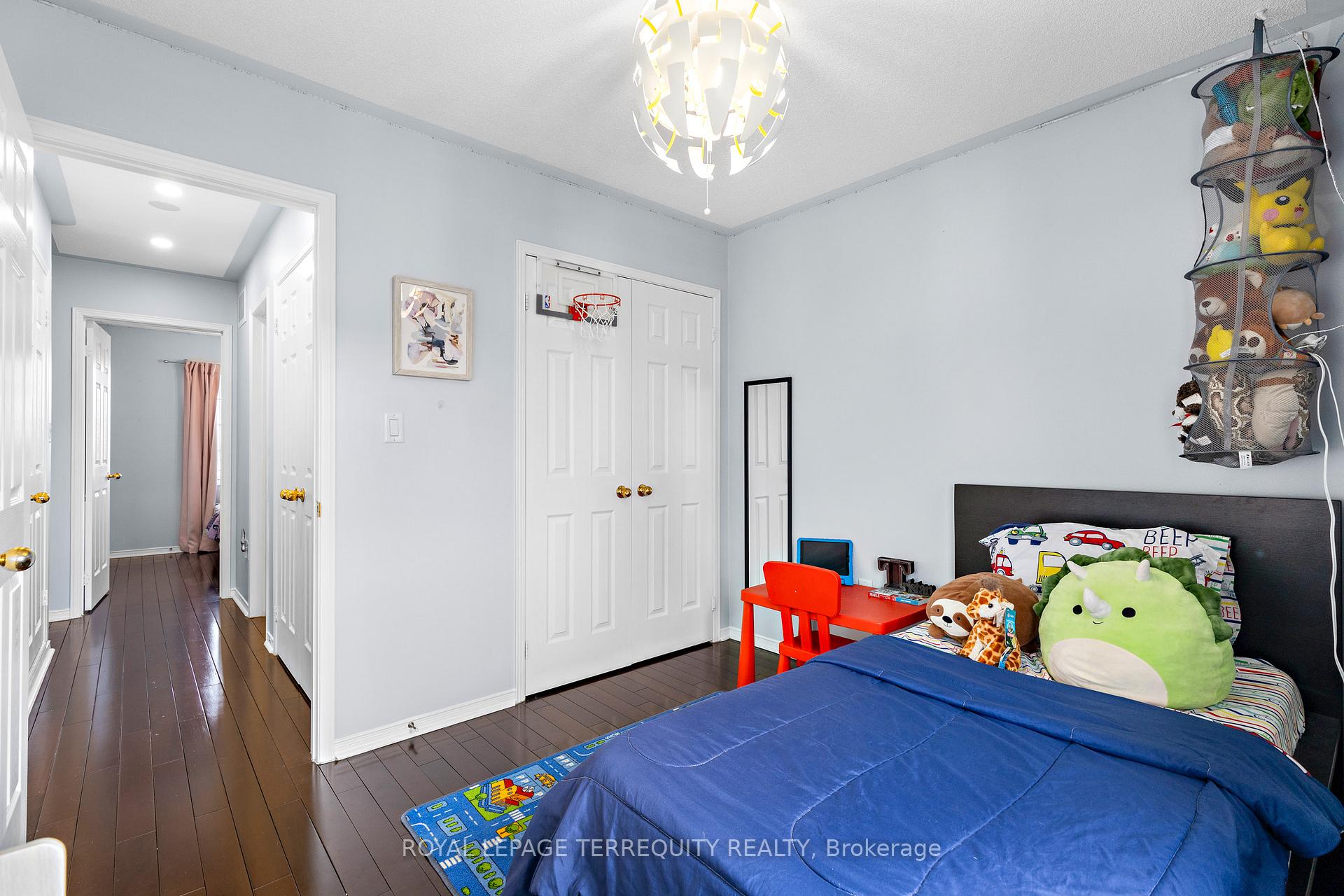 Photo 16 of 49 Cooperage Lane, Ajax, Central — HOMEH