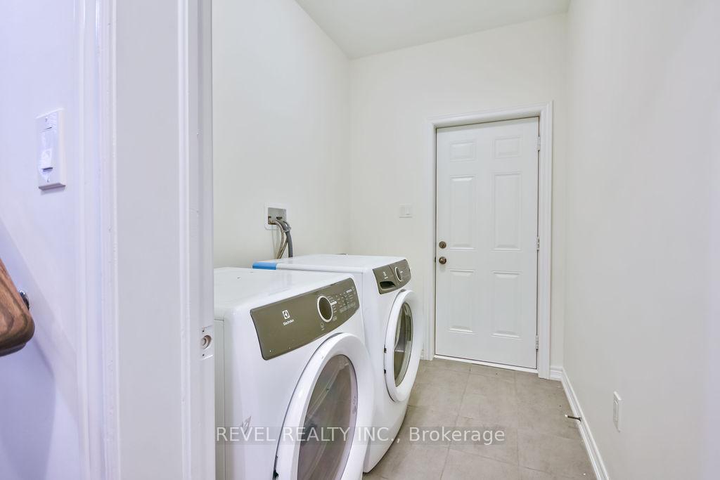 Photo 35 of 40 Sasco Way, Essa, Angus — HOMEH