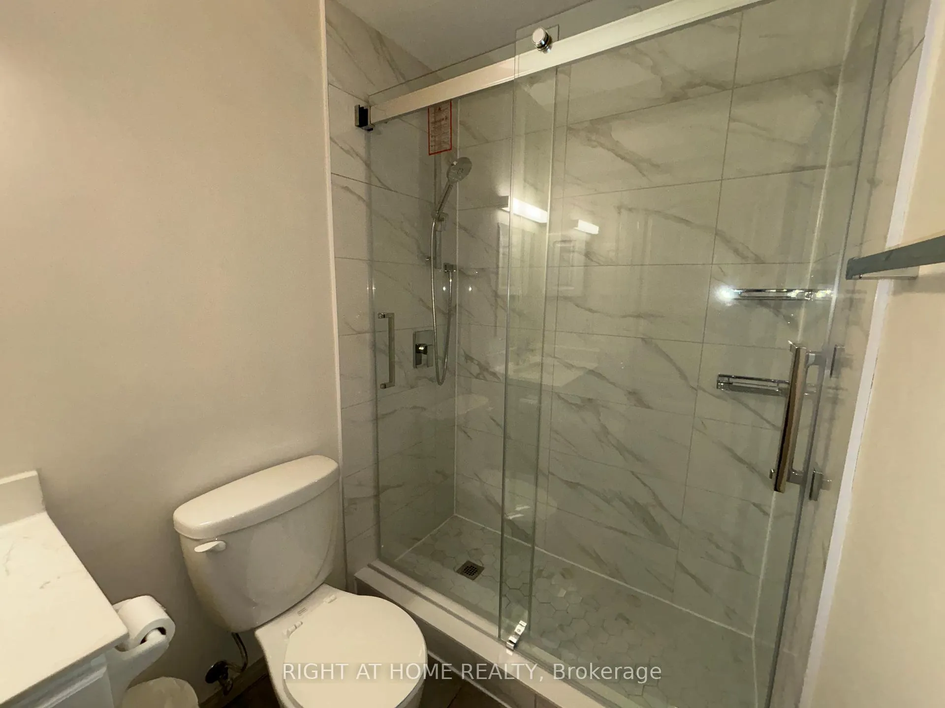 Photo 9 of Unit 1203, 393 King Street W, Toronto, Waterfront Communities — HOMEH