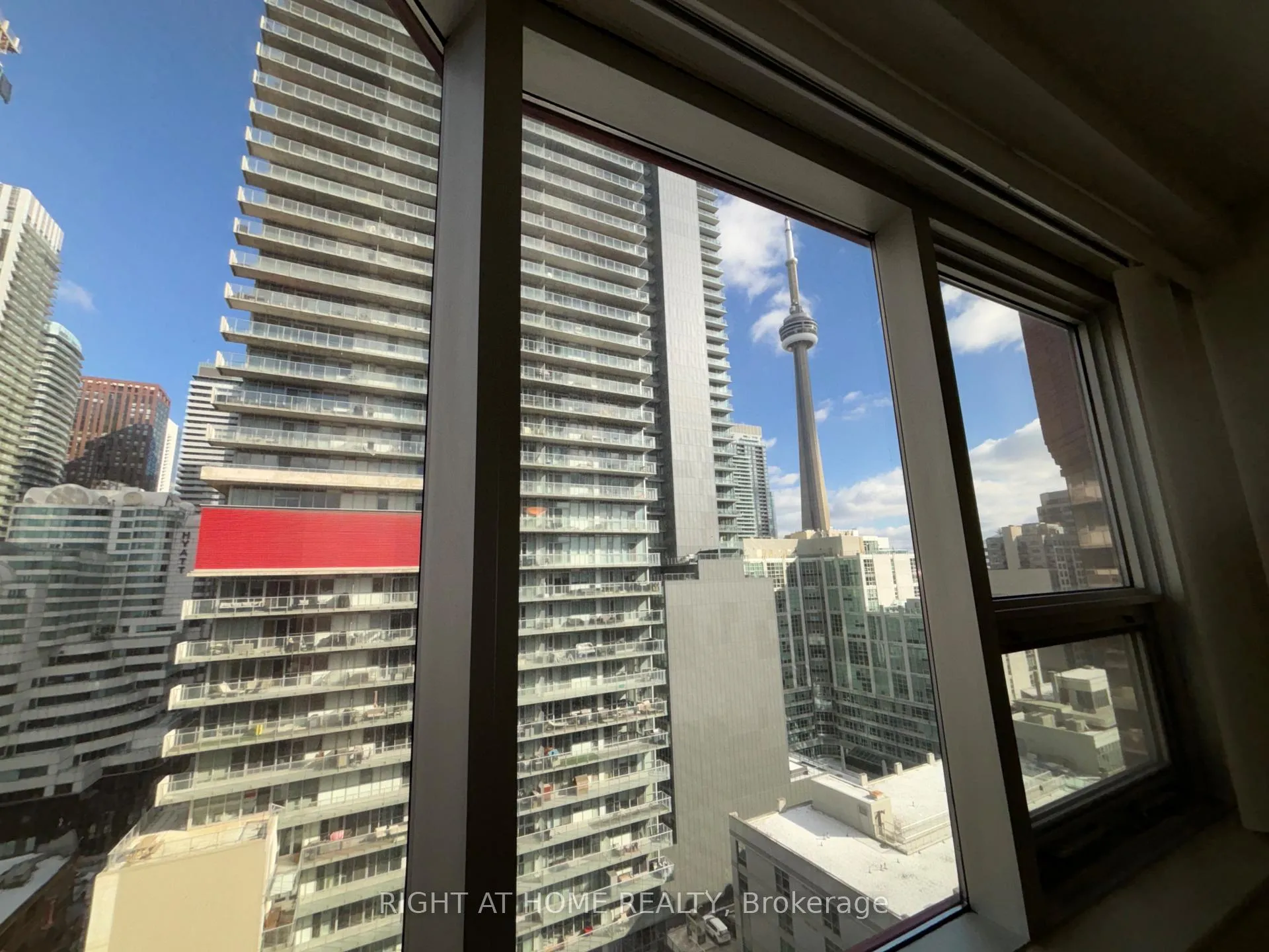 Photo 12 of Unit 1203, 393 King Street W, Toronto, Waterfront Communities — HOMEH