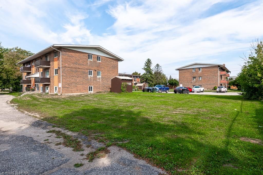 Photo 10 of 193 Norfolk Street, Stratford — HOMEH