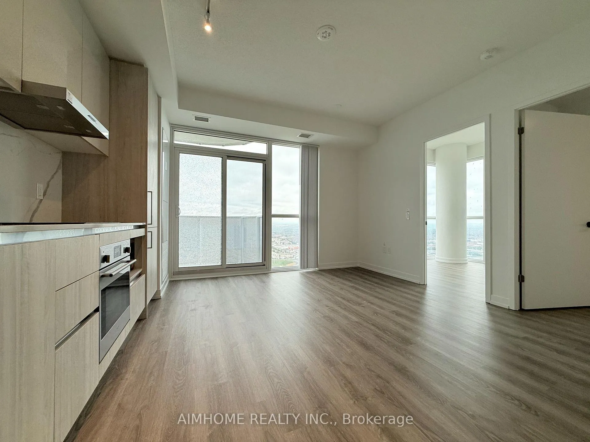 Photo 6 of Unit 4511, 195 Commerce Street, Vaughan, Vaughan Corporate Centre — HOMEH