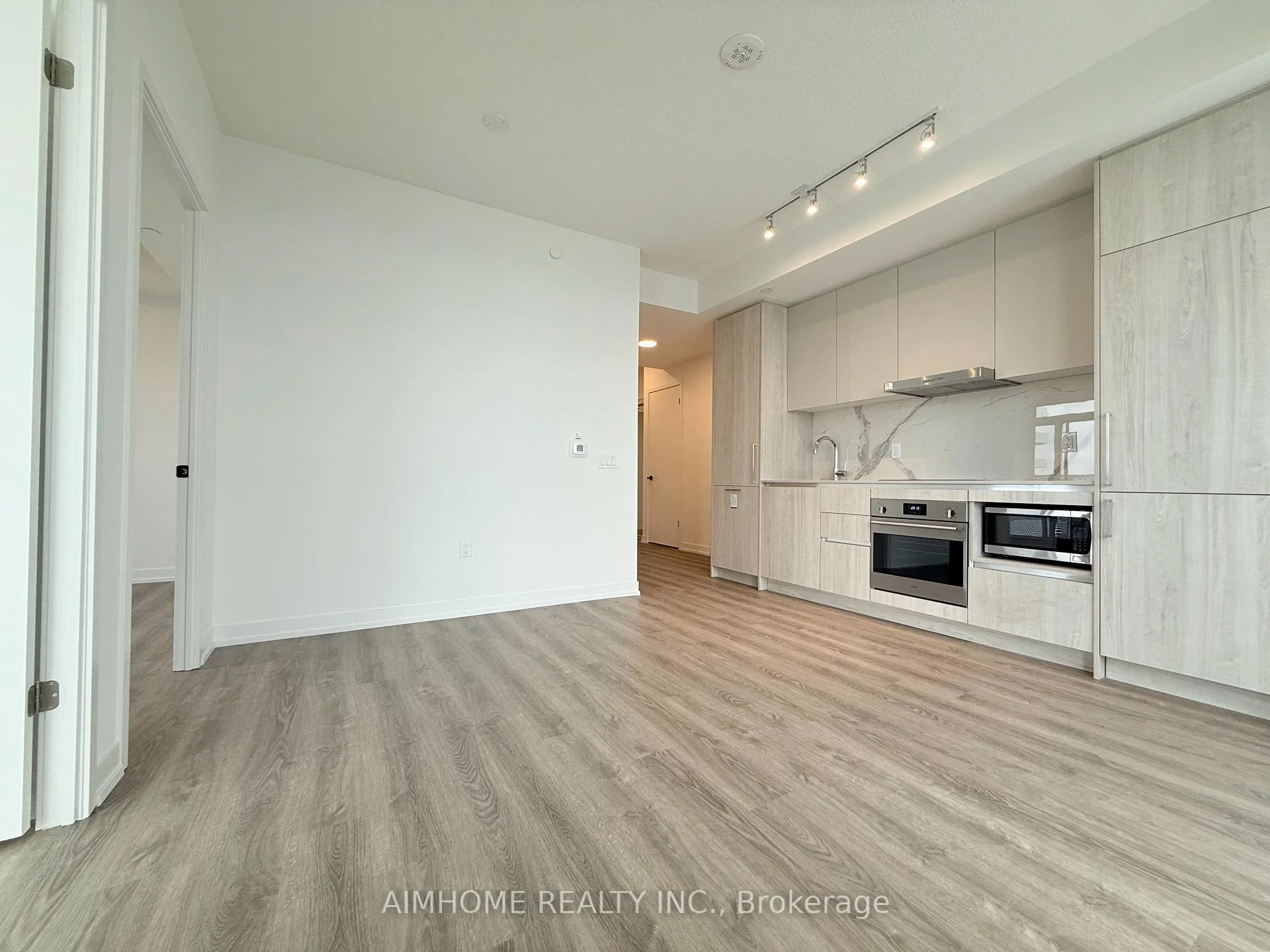 Photo 7 of Unit 4511, 195 Commerce Street, Vaughan, Vaughan Corporate Centre — HOMEH