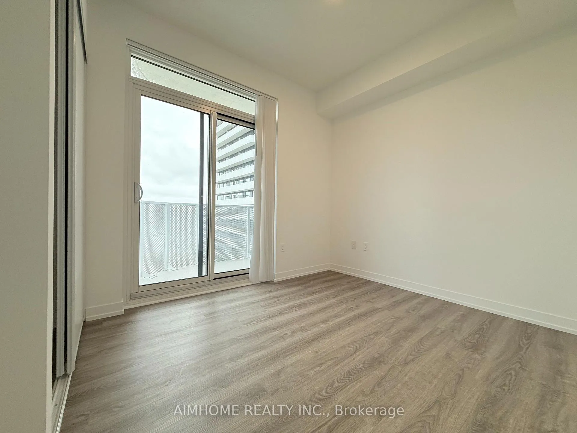 Photo 9 of Unit 4511, 195 Commerce Street, Vaughan, Vaughan Corporate Centre — HOMEH