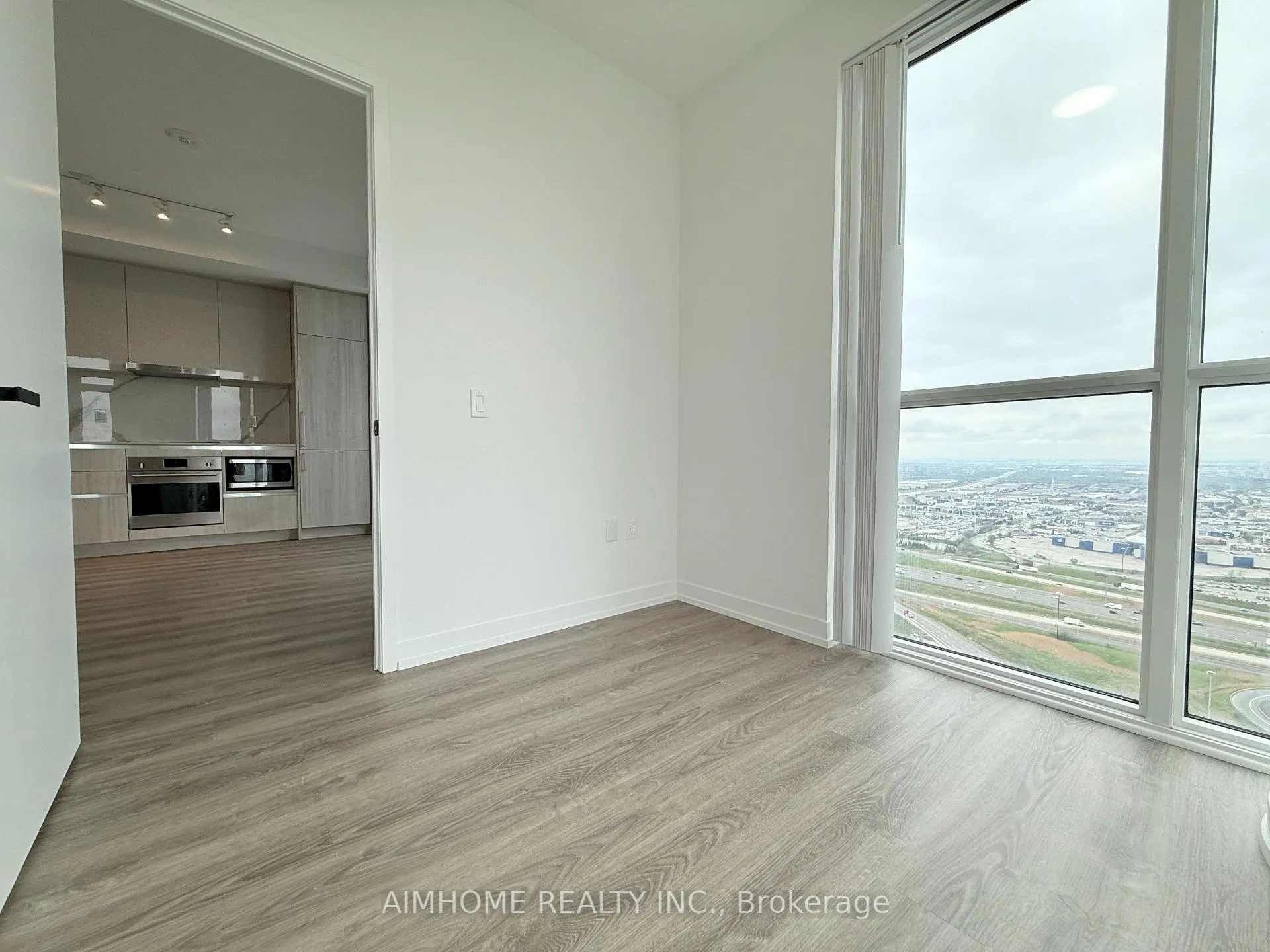 Photo 12 of Unit 4511, 195 Commerce Street, Vaughan, Vaughan Corporate Centre — HOMEH