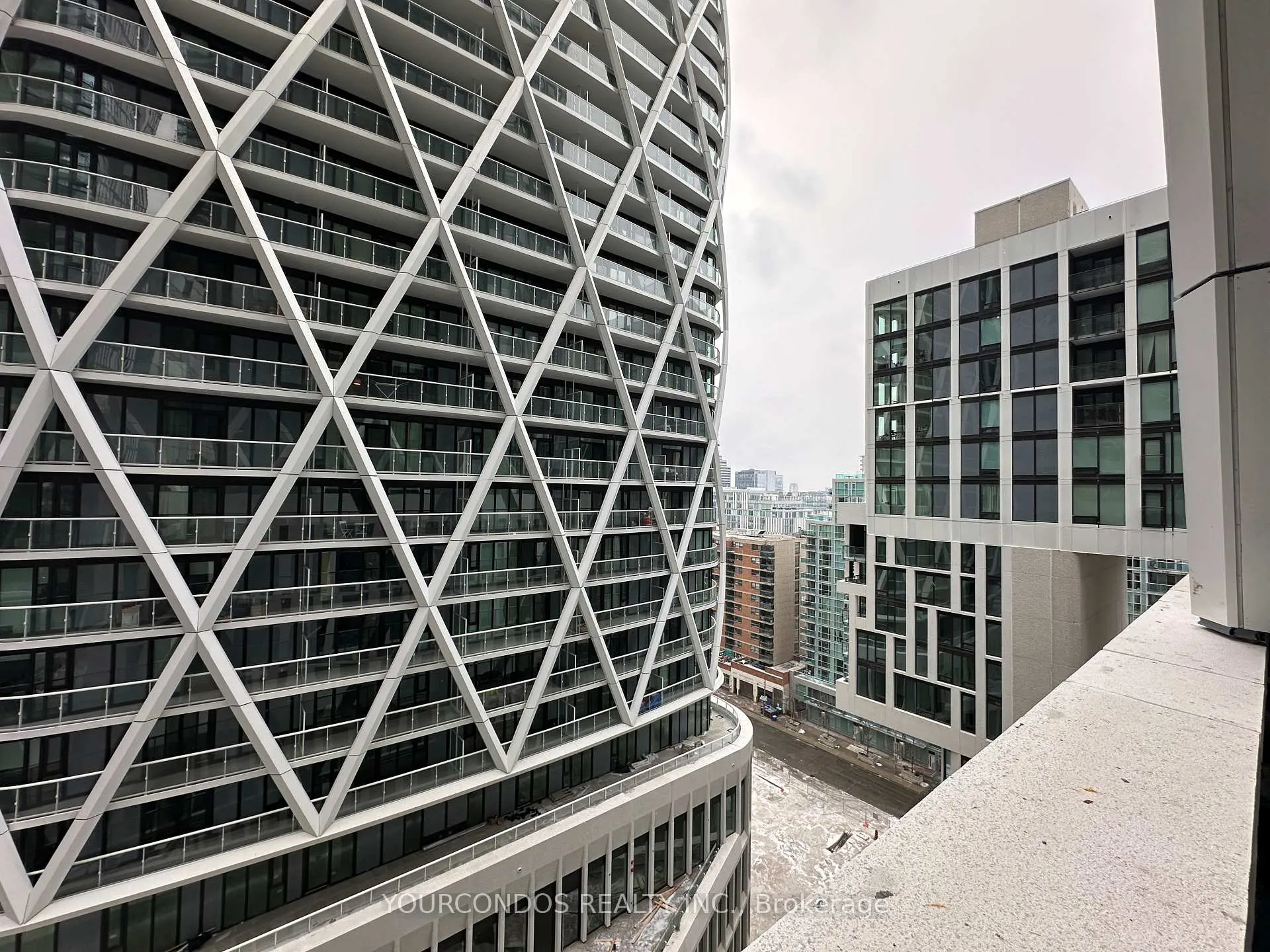 Photo 7 of Unit 1205, 238 Simcoe Street, Toronto, Kensington-Chinatown — HOMEH