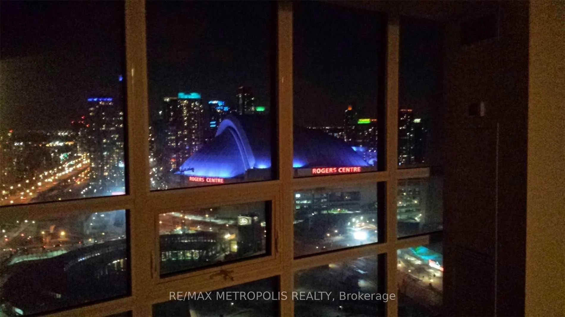 Photo 12 of Unit 3201, 19 Grand Trunk Crescent, Toronto, Waterfront Communities — HOMEH