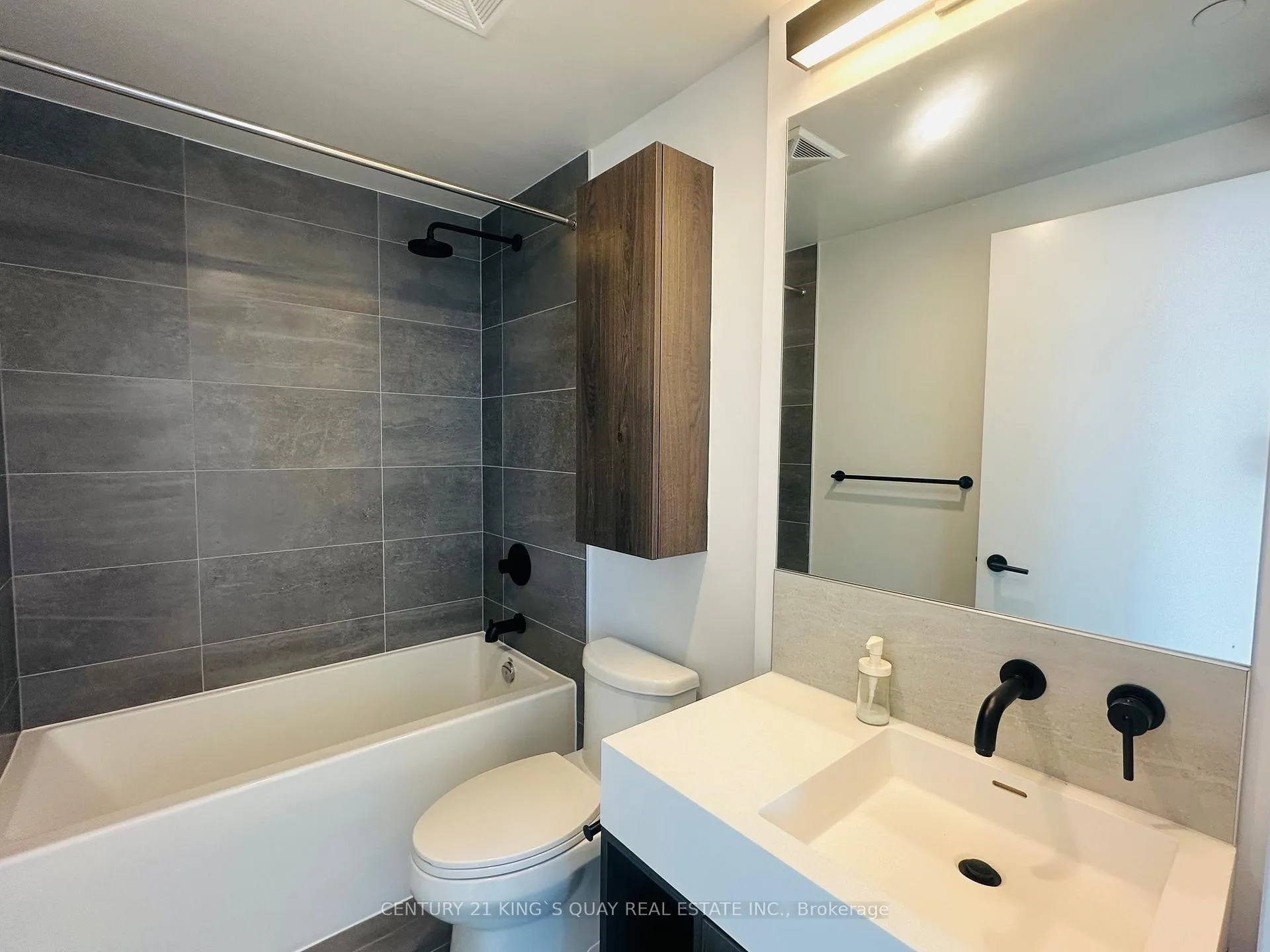 Photo 13 of Unit 1623, 108 Peter Street, Toronto, Waterfront Communities — HOMEH