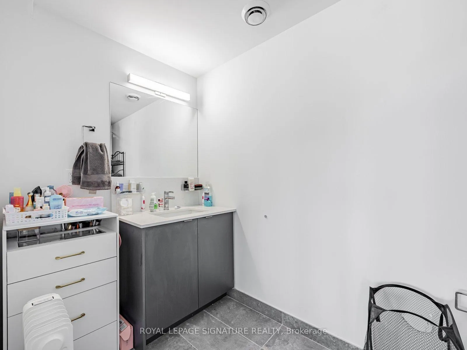 Photo 8 of Unit 448, 1608 Charles Street E, Whitby, Port Whitby — HOMEH