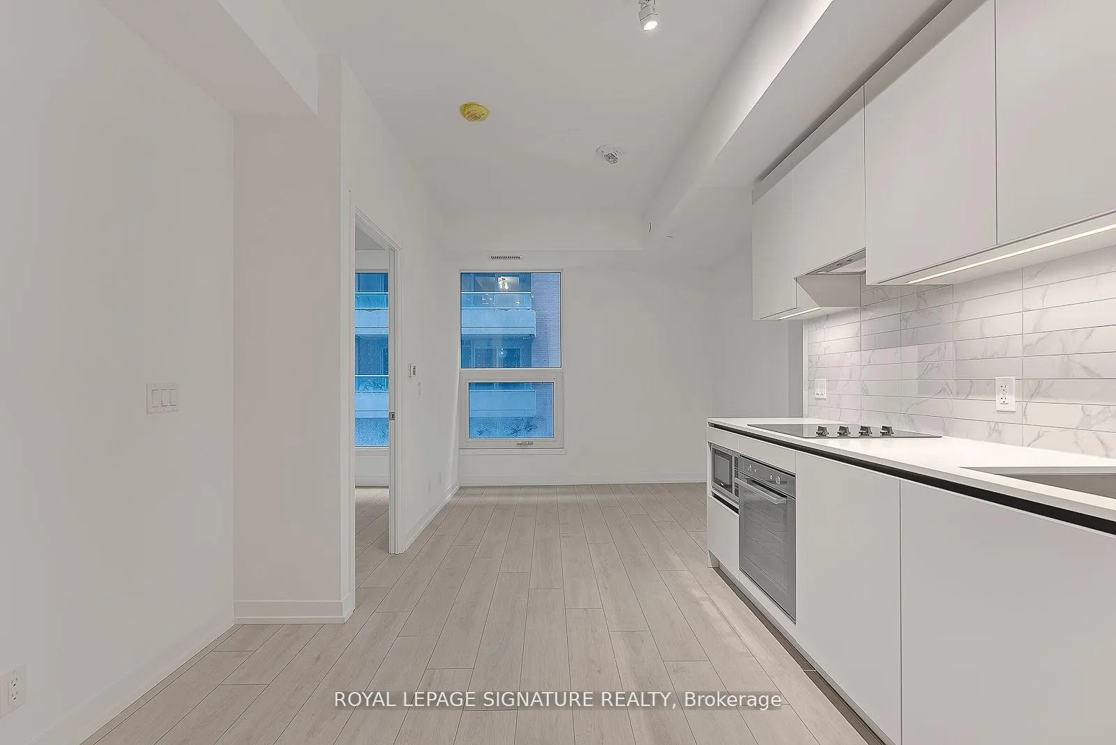Photo 4 of Unit 522, 55 Mercer Street, Toronto, Waterfront Communities — HOMEH