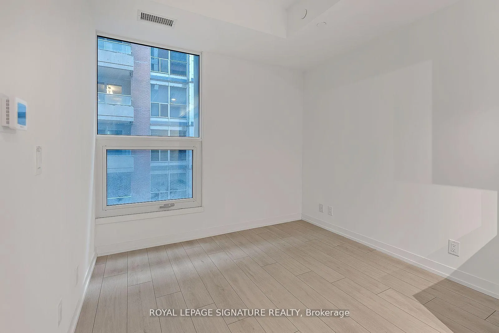 Photo 5 of Unit 522, 55 Mercer Street, Toronto, Waterfront Communities — HOMEH