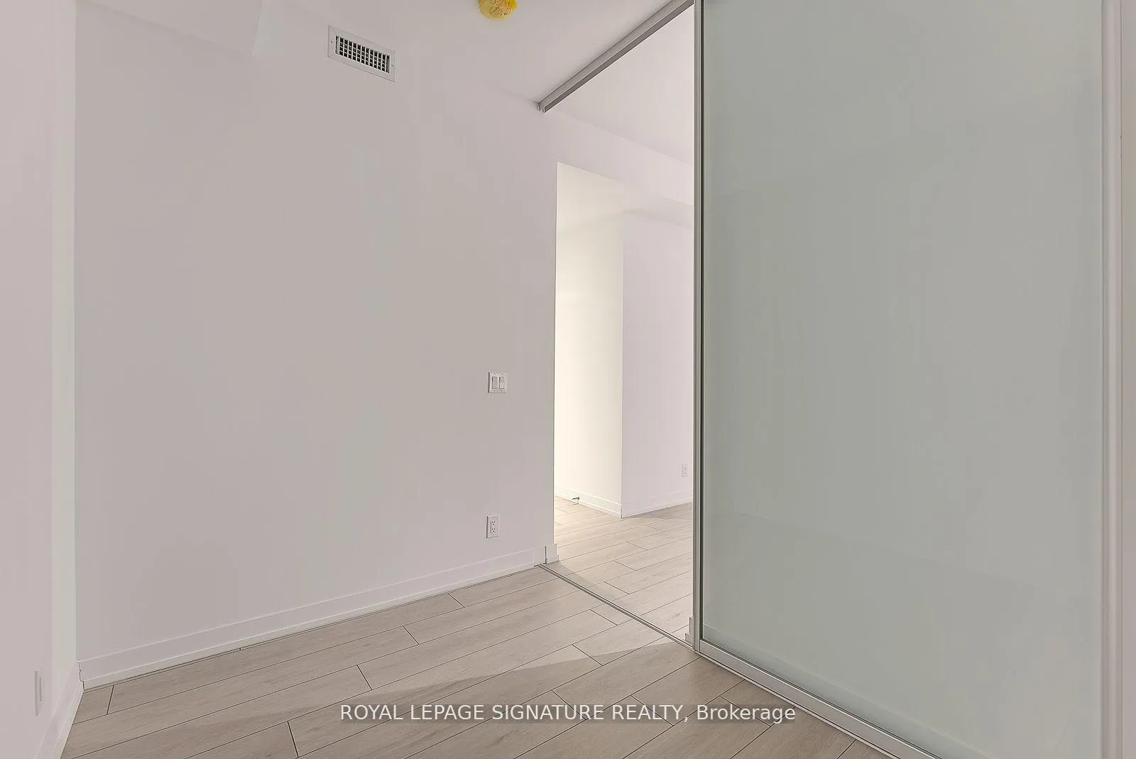 Photo 14 of Unit 522, 55 Mercer Street, Toronto, Waterfront Communities — HOMEH