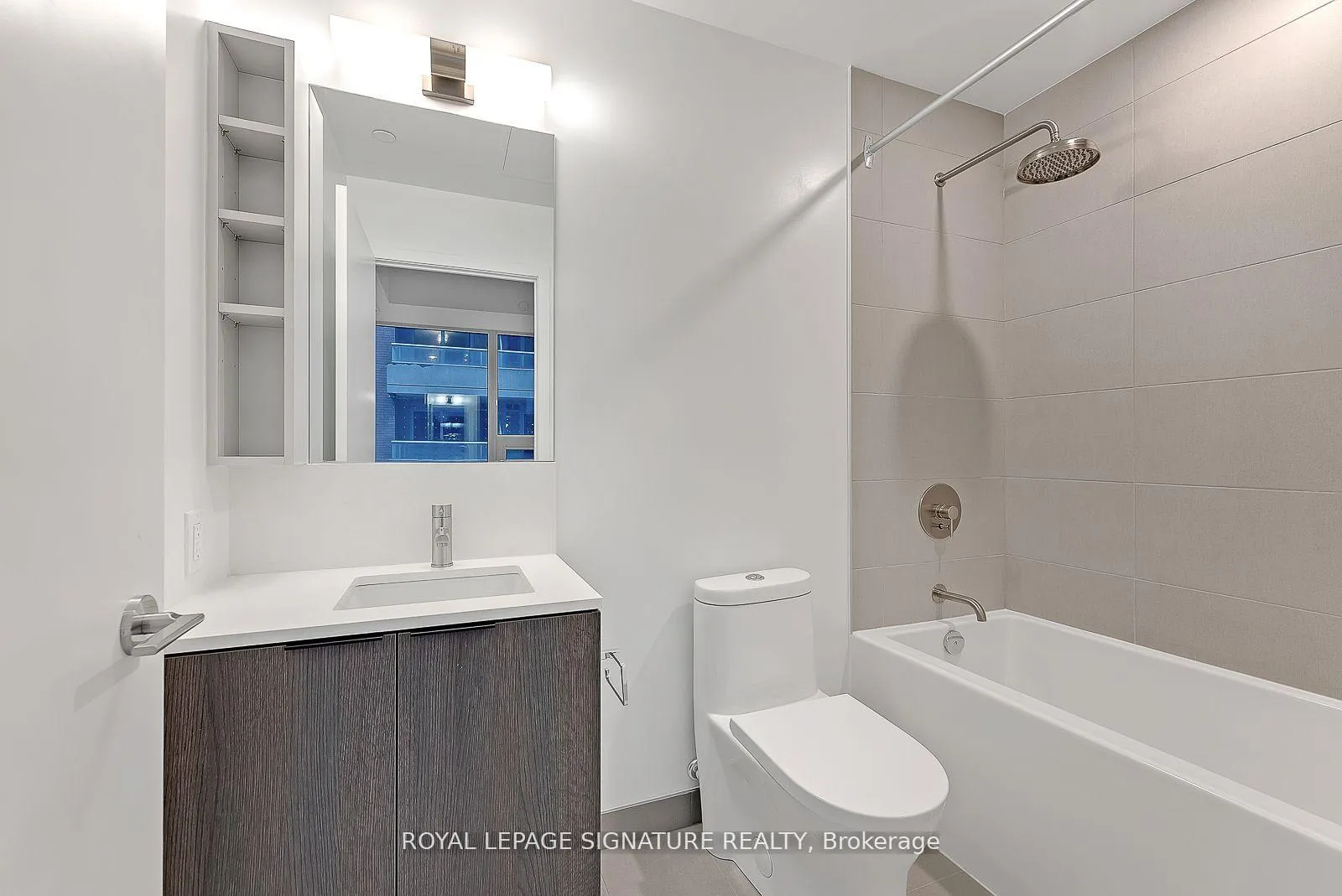 Photo 19 of Unit 522, 55 Mercer Street, Toronto, Waterfront Communities — HOMEH