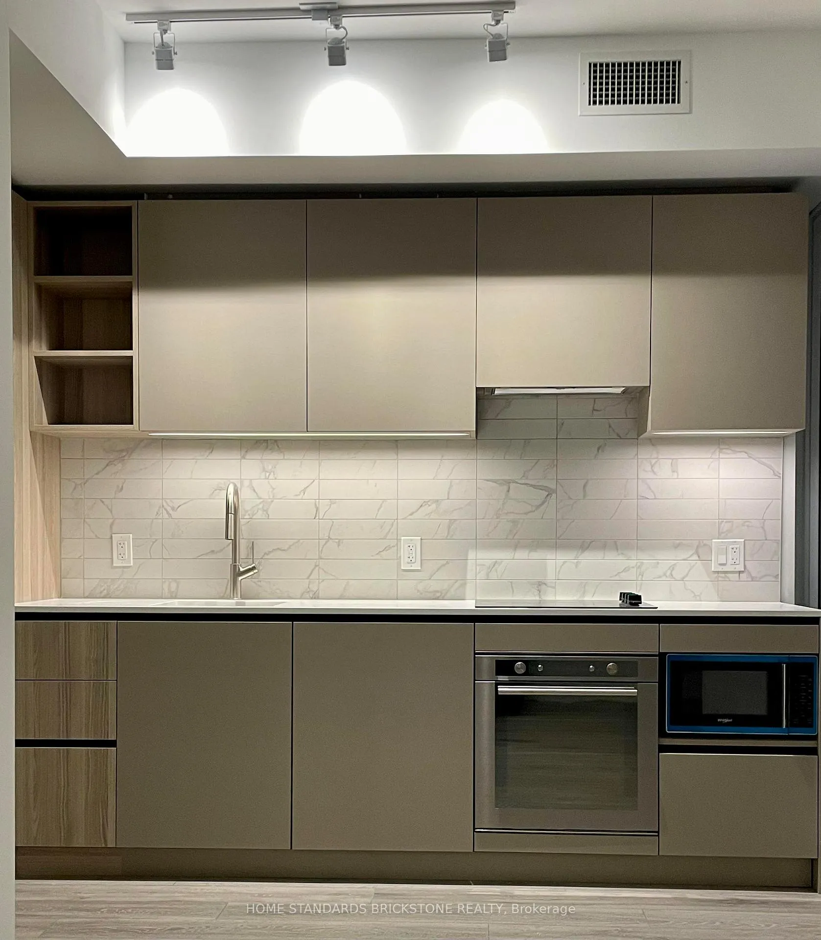 Photo 1 of Unit 2006, 55 Mercer Street, Toronto, Waterfront Communities — HOMEH