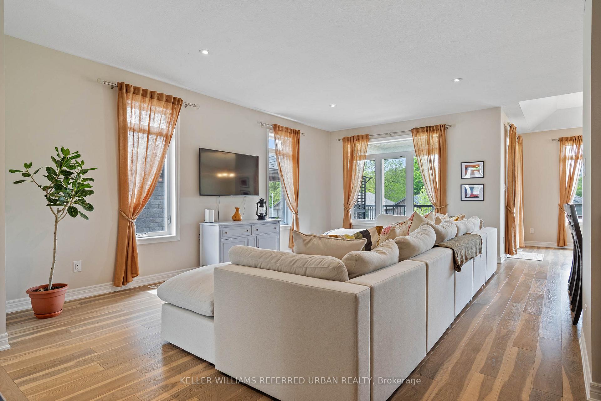Photo 7 of 21 Balmoral Street, Brant, Paris — HOMEH