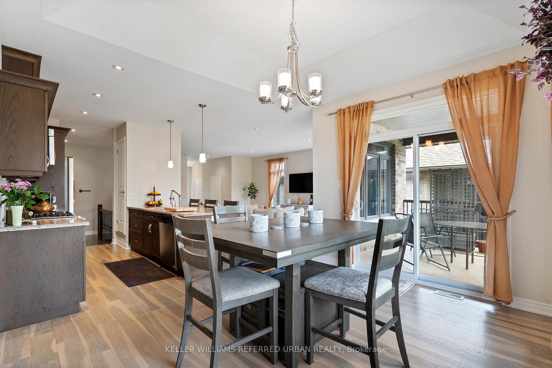 Photo 20 of 21 Balmoral Street, Brant, Paris — HOMEH