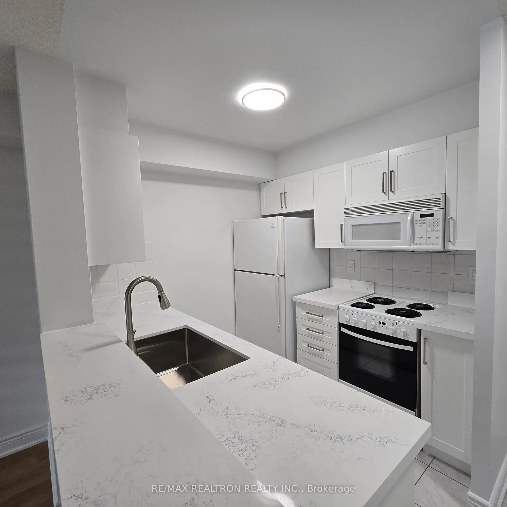 Photo 9 of Unit 806, 152 St Patrick Street, Toronto, Kensington-Chinatown — HOMEH
