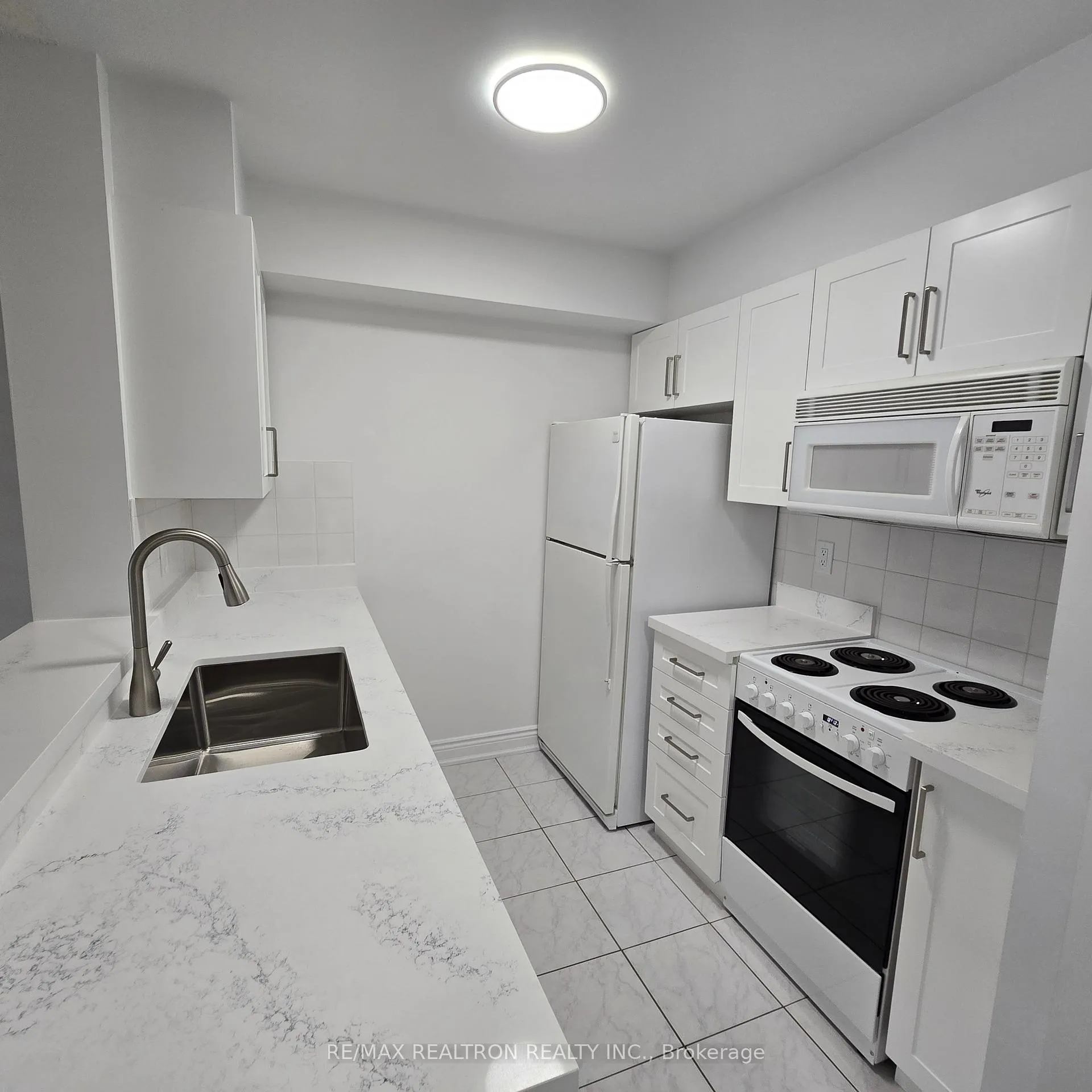 Photo 10 of Unit 806, 152 St Patrick Street, Toronto, Kensington-Chinatown — HOMEH