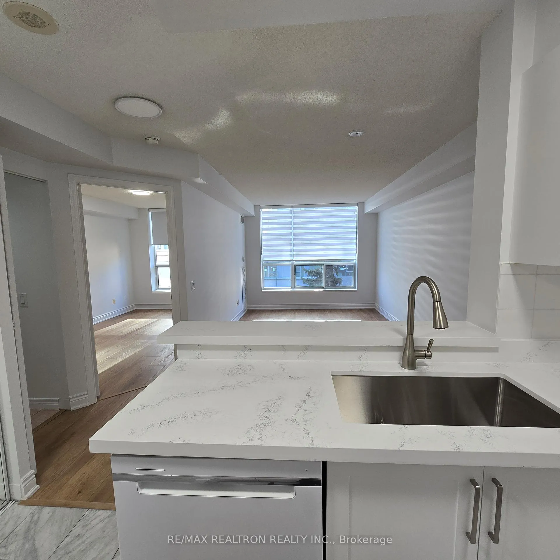 Photo 12 of Unit 806, 152 St Patrick Street, Toronto, Kensington-Chinatown — HOMEH