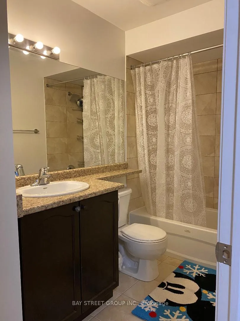 Photo 7 of Unit 33, 8 Brighton Place, Vaughan, Crestwood-Springfarm-Yorkhill — HOMEH