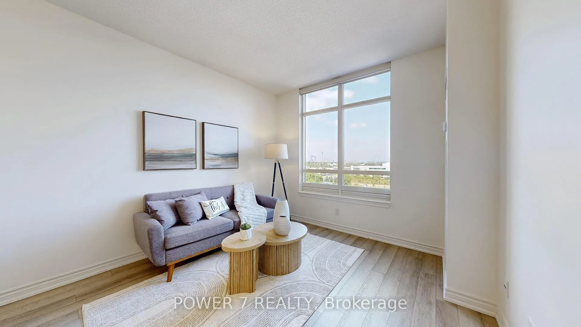 Photo 2 of Unit 803, 9245 Jane Street, Vaughan, Maple — HOMEH