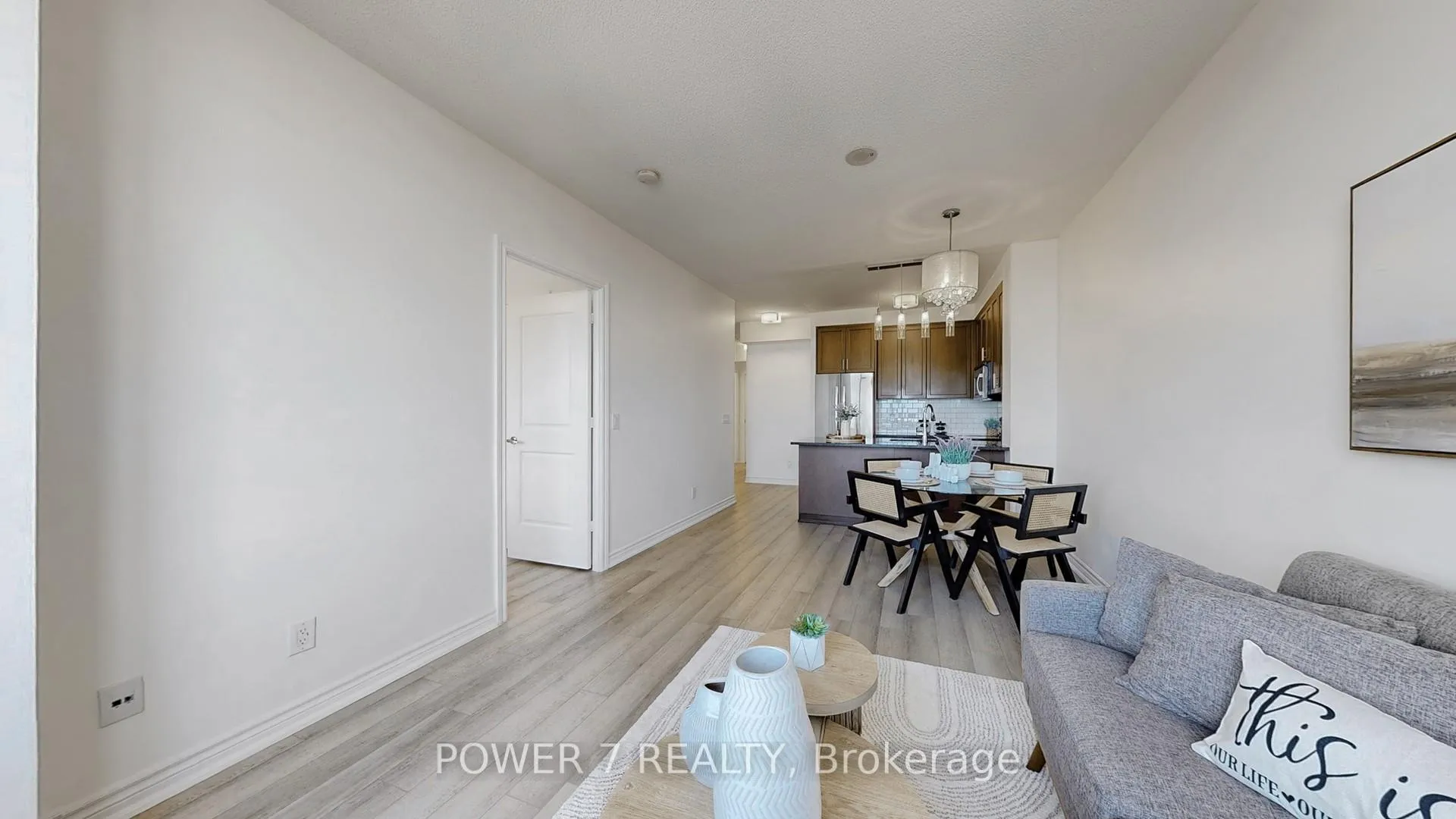 Photo 3 of Unit 803, 9245 Jane Street, Vaughan, Maple — HOMEH