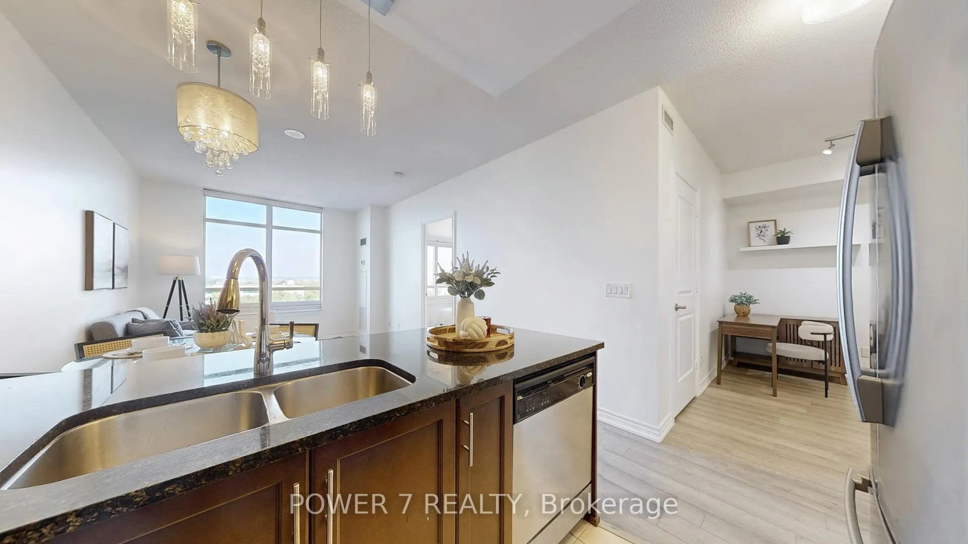 Photo 9 of Unit 803, 9245 Jane Street, Vaughan, Maple — HOMEH