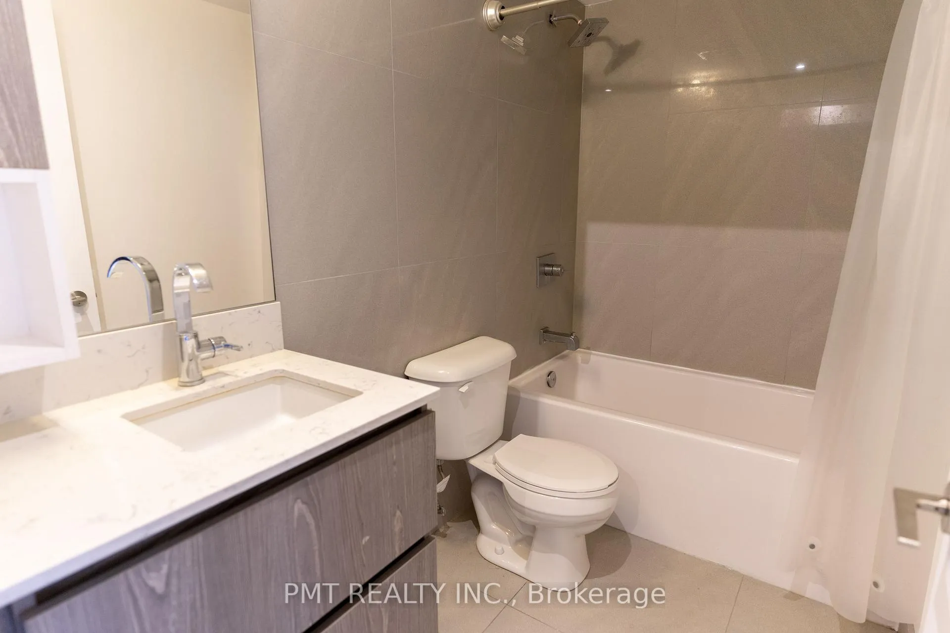 Photo 5 of Unit 1304, 30 Baseball Place, Toronto, South Riverdale — HOMEH