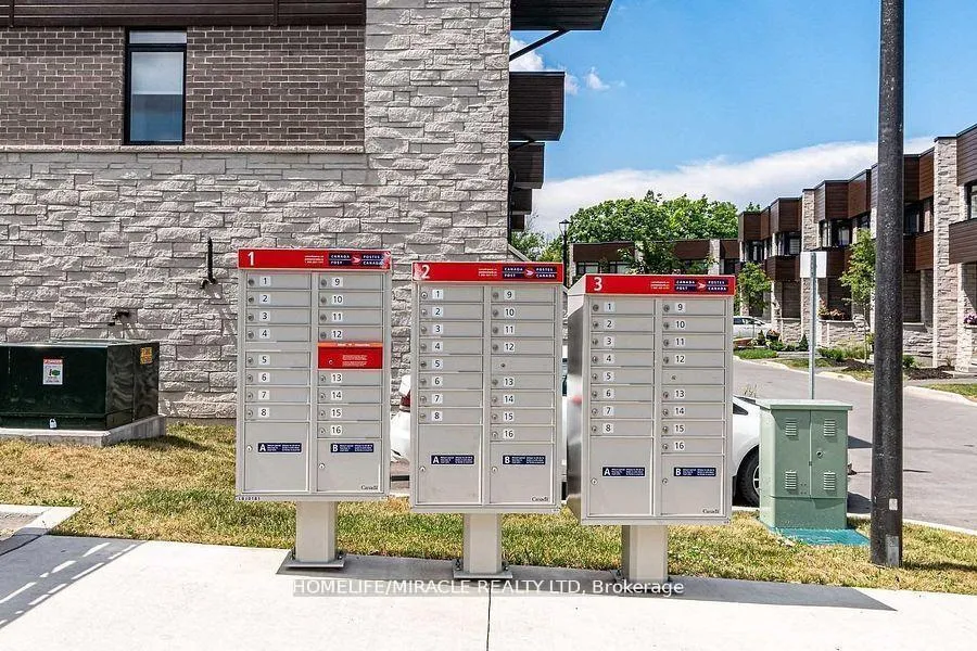 Photo 7 of Unit 18, 35 Midhurst Heights, Hamilton, Stoney Creek Mountain — HOMEH