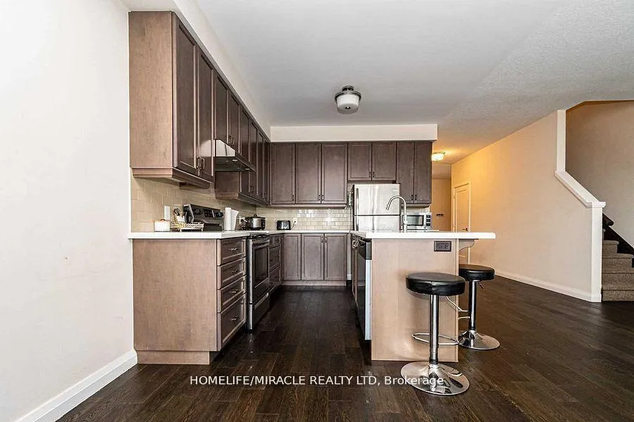 Photo 8 of Unit 18, 35 Midhurst Heights, Hamilton, Stoney Creek Mountain — HOMEH