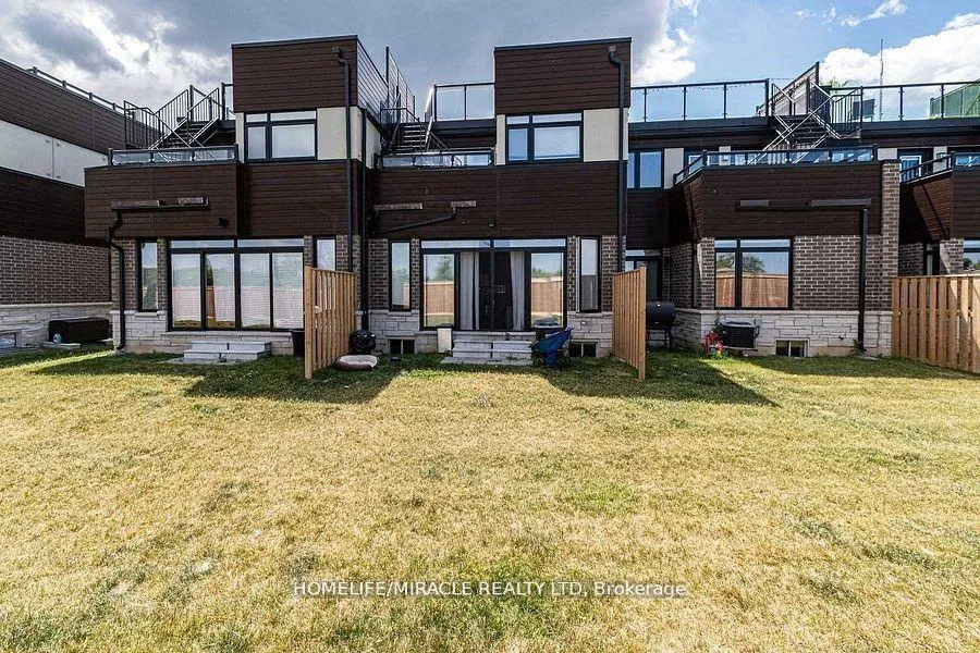 Photo 22 of Unit 18, 35 Midhurst Heights, Hamilton, Stoney Creek Mountain — HOMEH