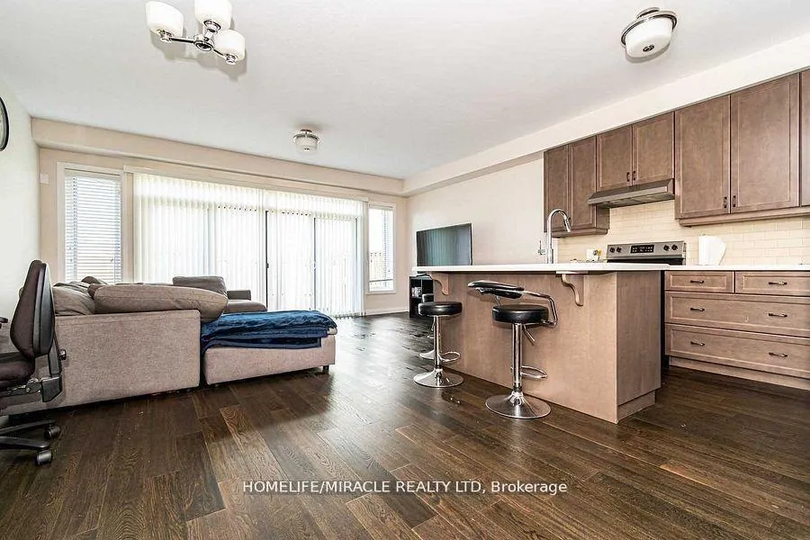 Photo 26 of Unit 18, 35 Midhurst Heights, Hamilton, Stoney Creek Mountain — HOMEH