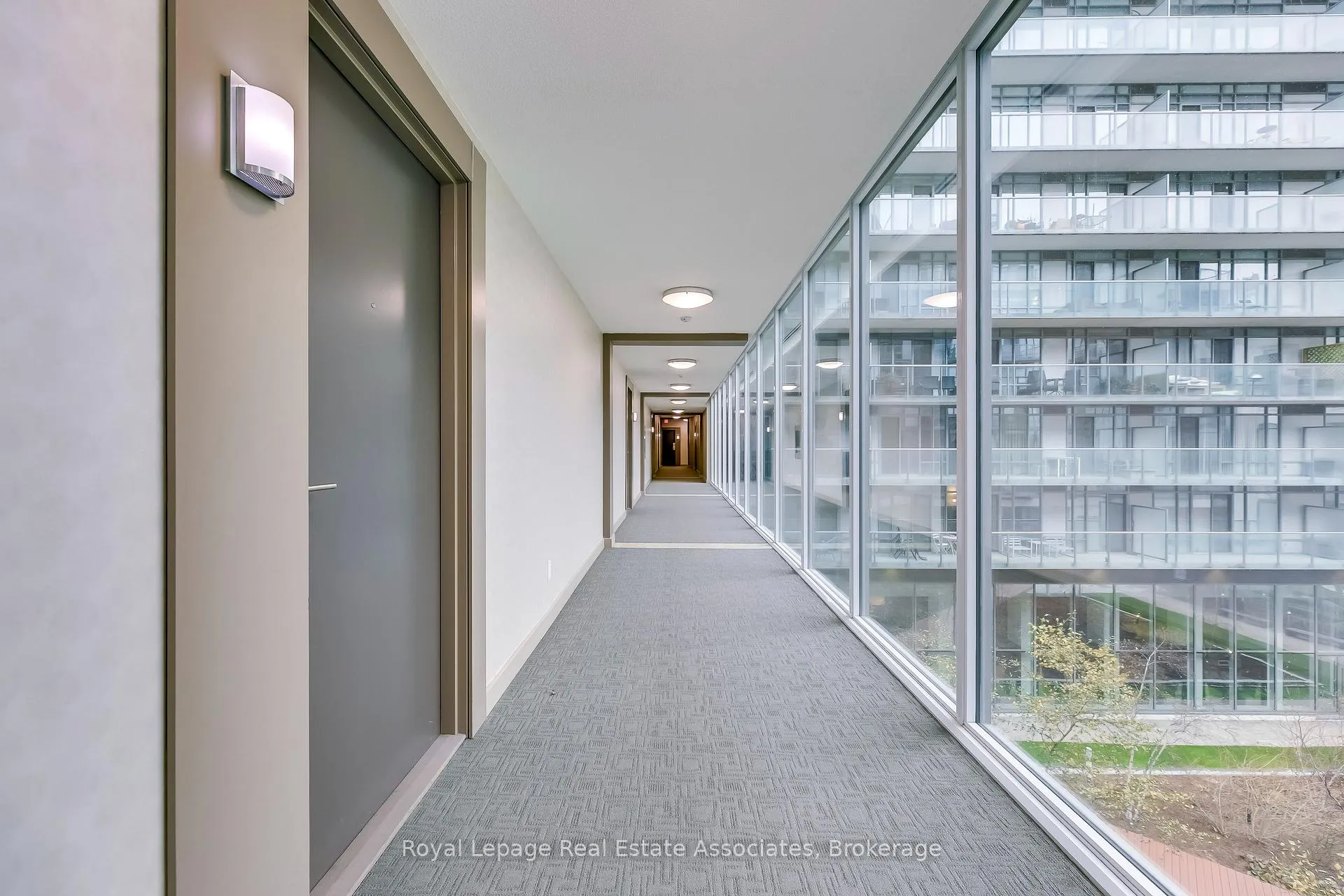Photo 3 of Unit 418, 90 Stadium Road, Toronto, Niagara — HOMEH