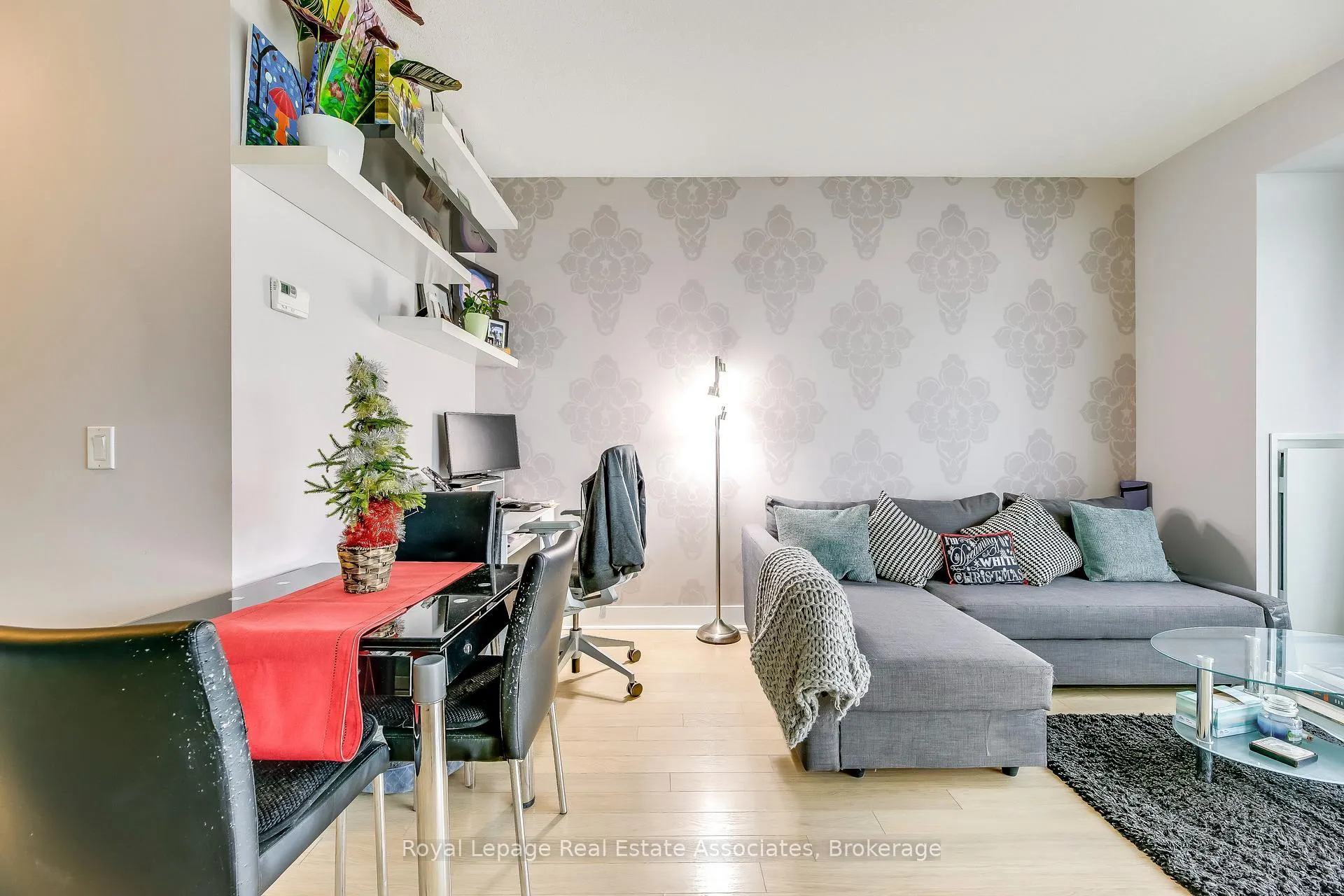 Photo 6 of Unit 418, 90 Stadium Road, Toronto, Niagara — HOMEH