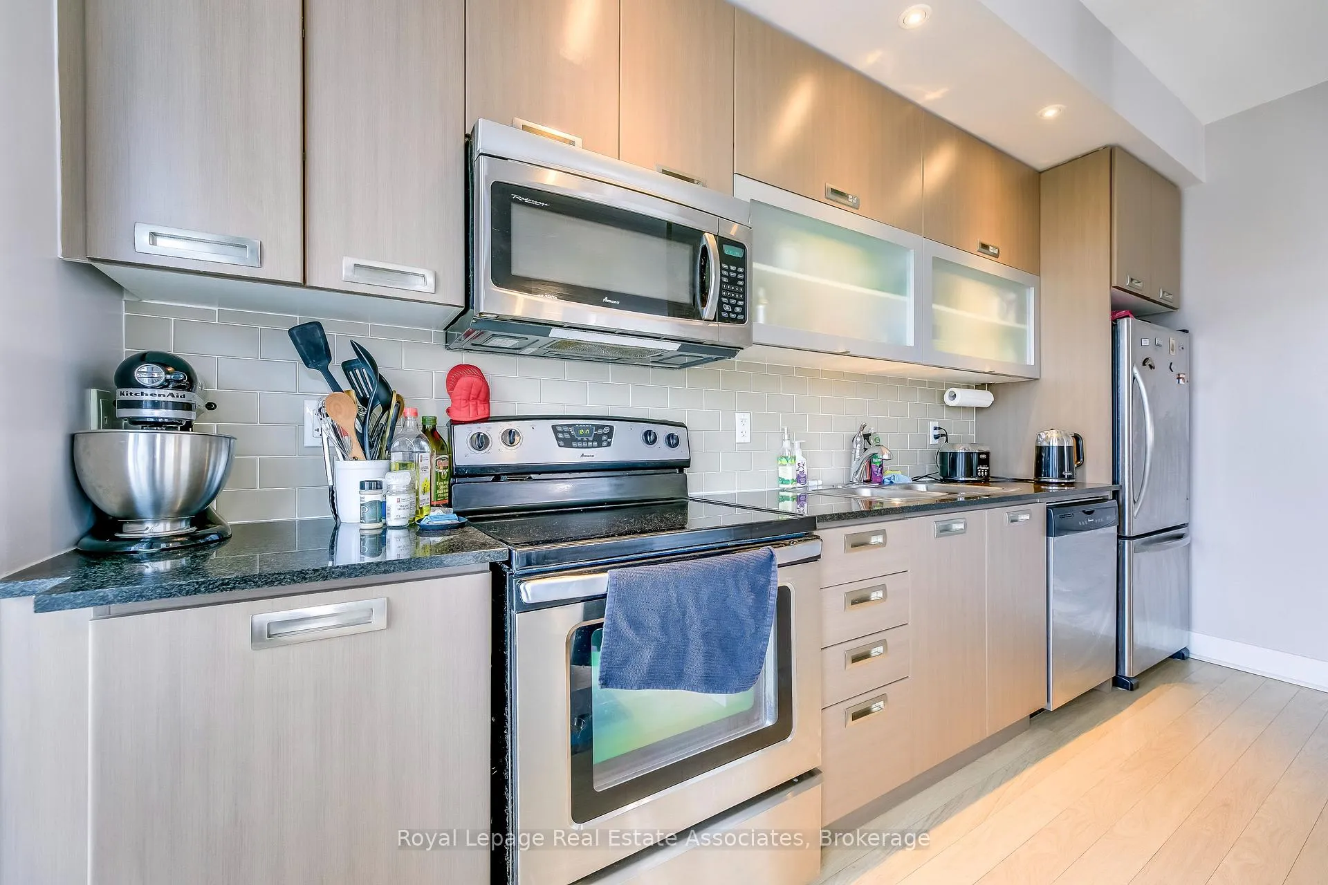 Photo 10 of Unit 418, 90 Stadium Road, Toronto, Niagara — HOMEH