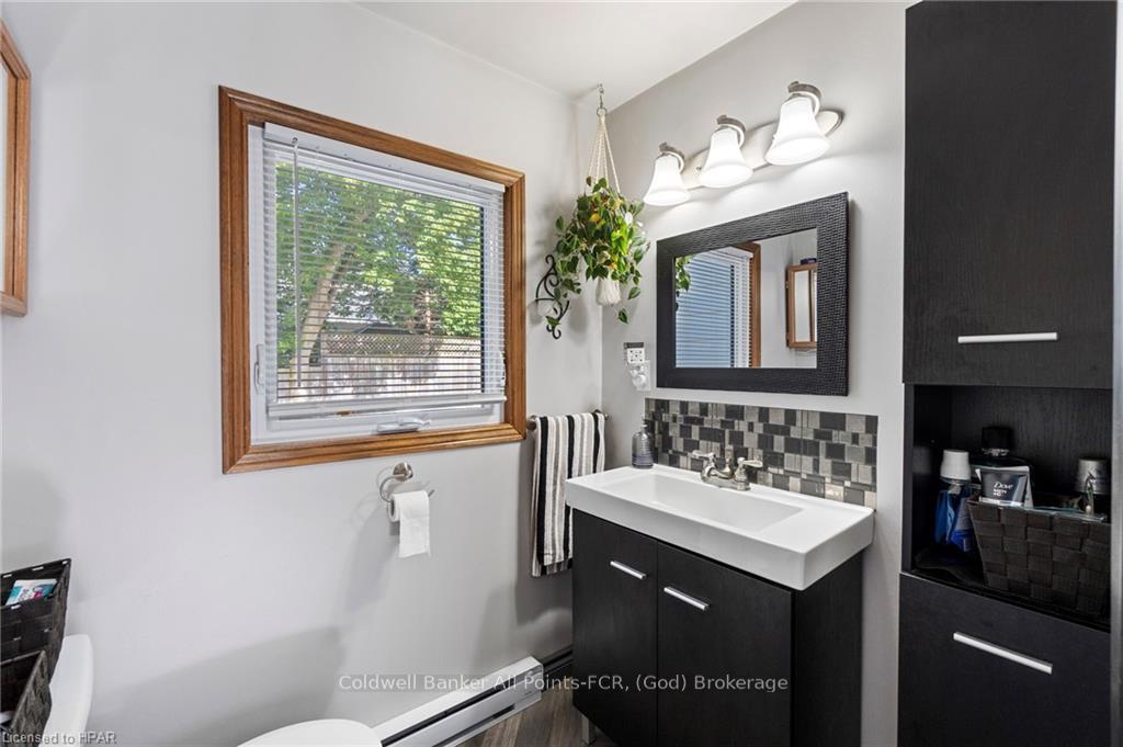 Photo 14 of 155 Quebec Street, Goderich, Goderich (Town) — HOMEH