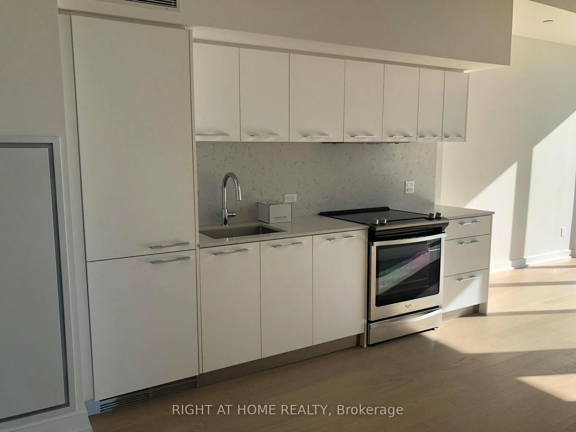 Photo 3 of Unit 1210, 25 Baseball Place, Toronto, South Riverdale — HOMEH