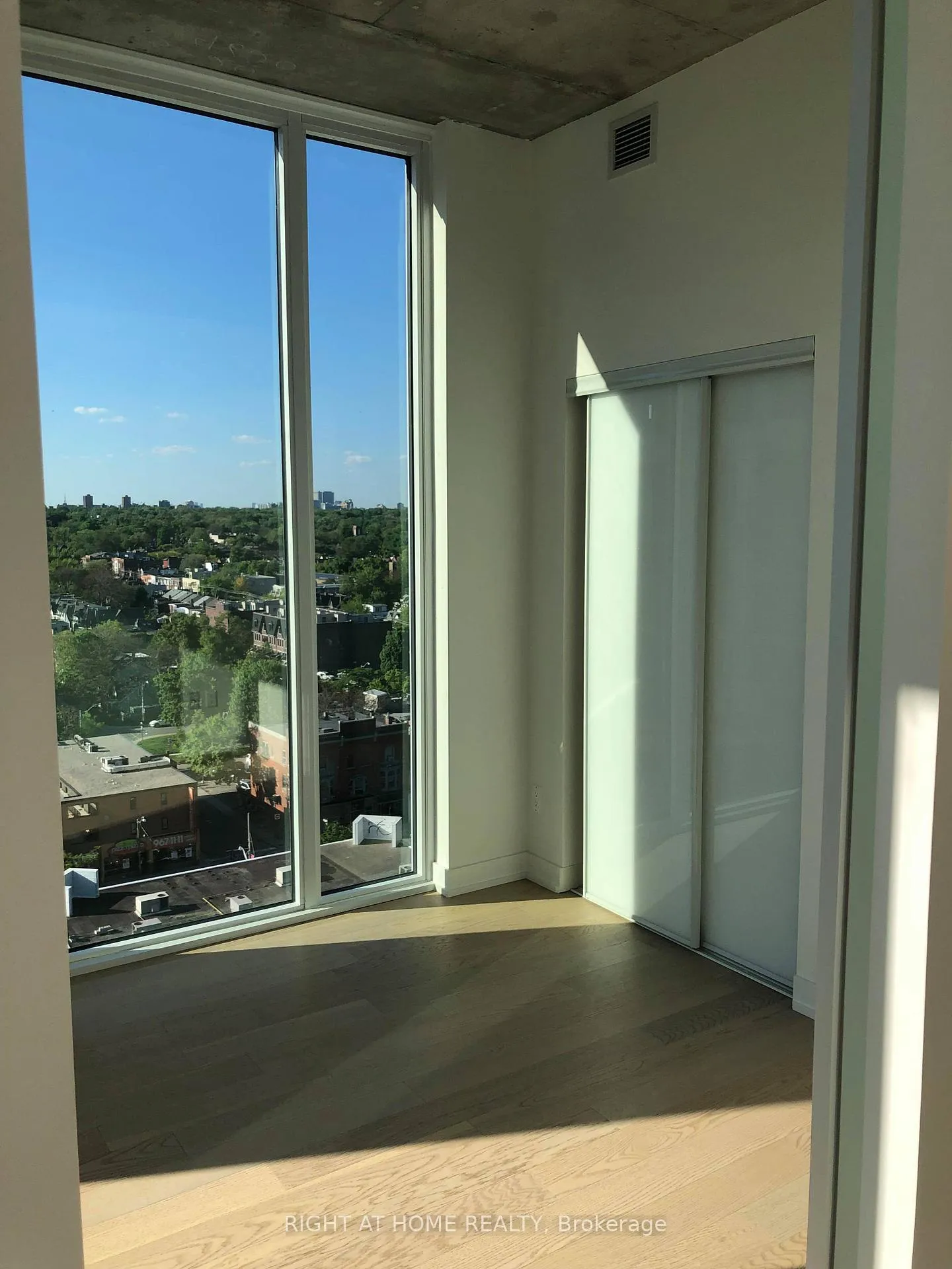 Photo 8 of Unit 1210, 25 Baseball Place, Toronto, South Riverdale — HOMEH