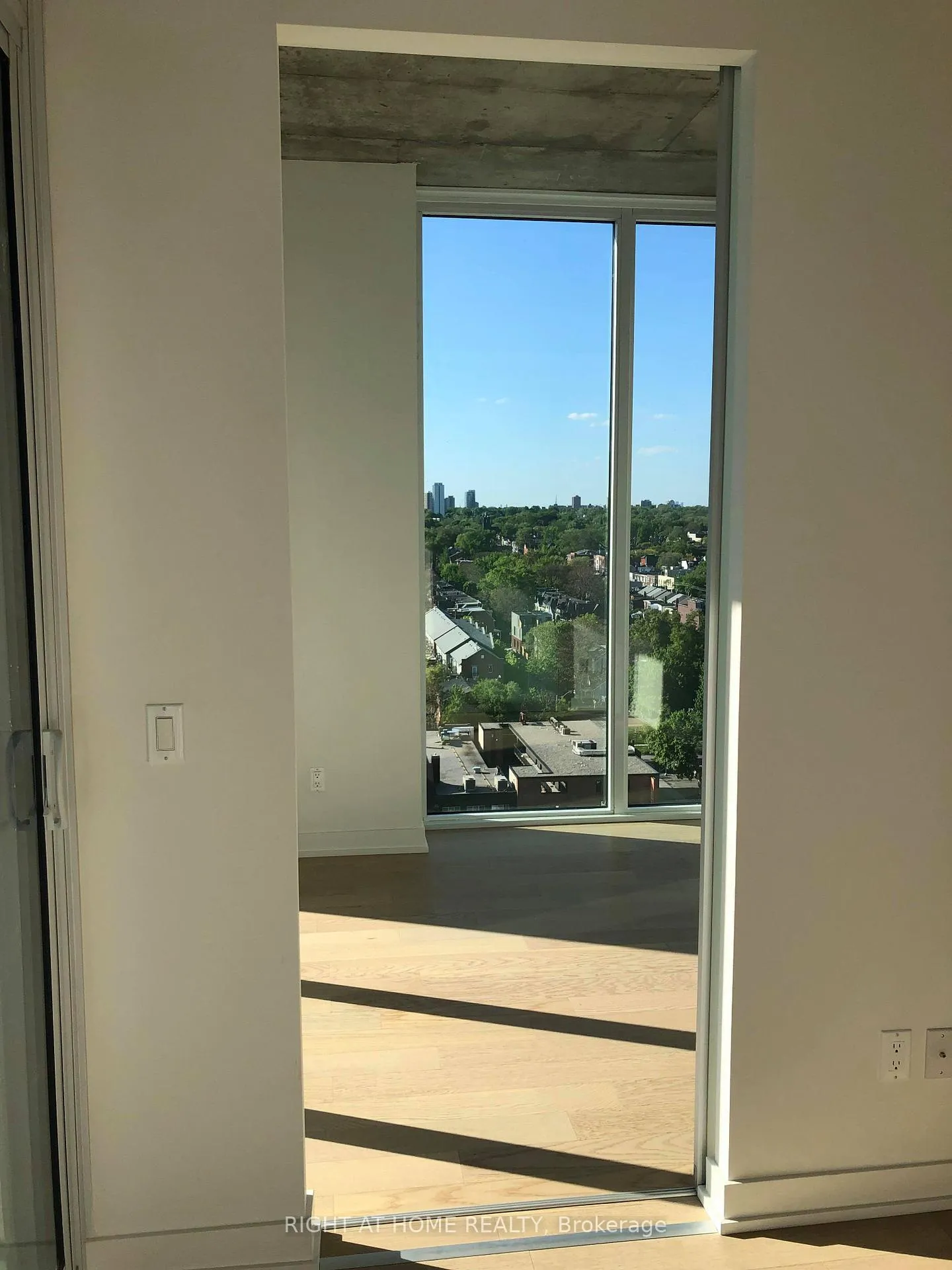 Photo 9 of Unit 1210, 25 Baseball Place, Toronto, South Riverdale — HOMEH