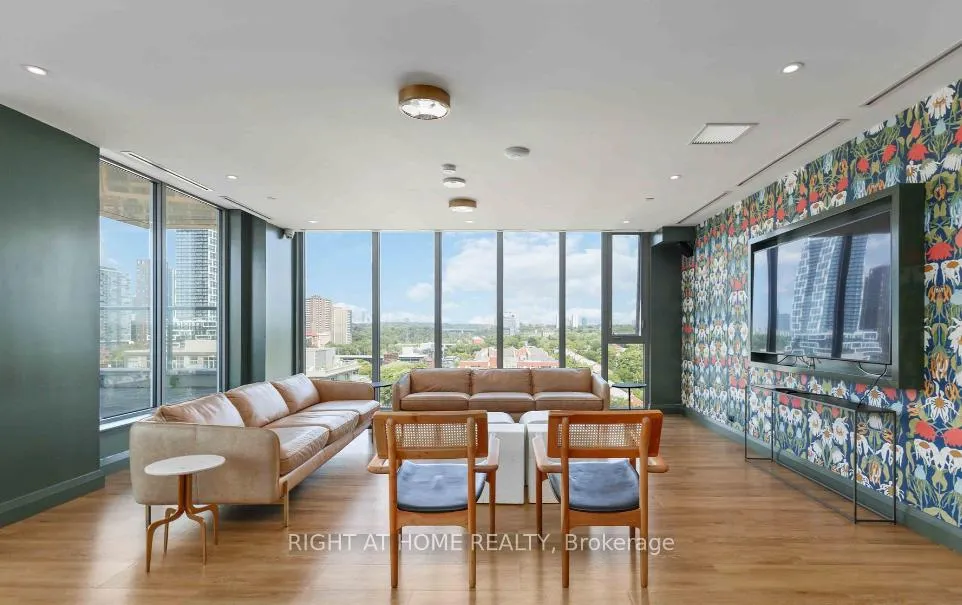 Photo 16 of Unit 1210, 25 Baseball Place, Toronto, South Riverdale — HOMEH