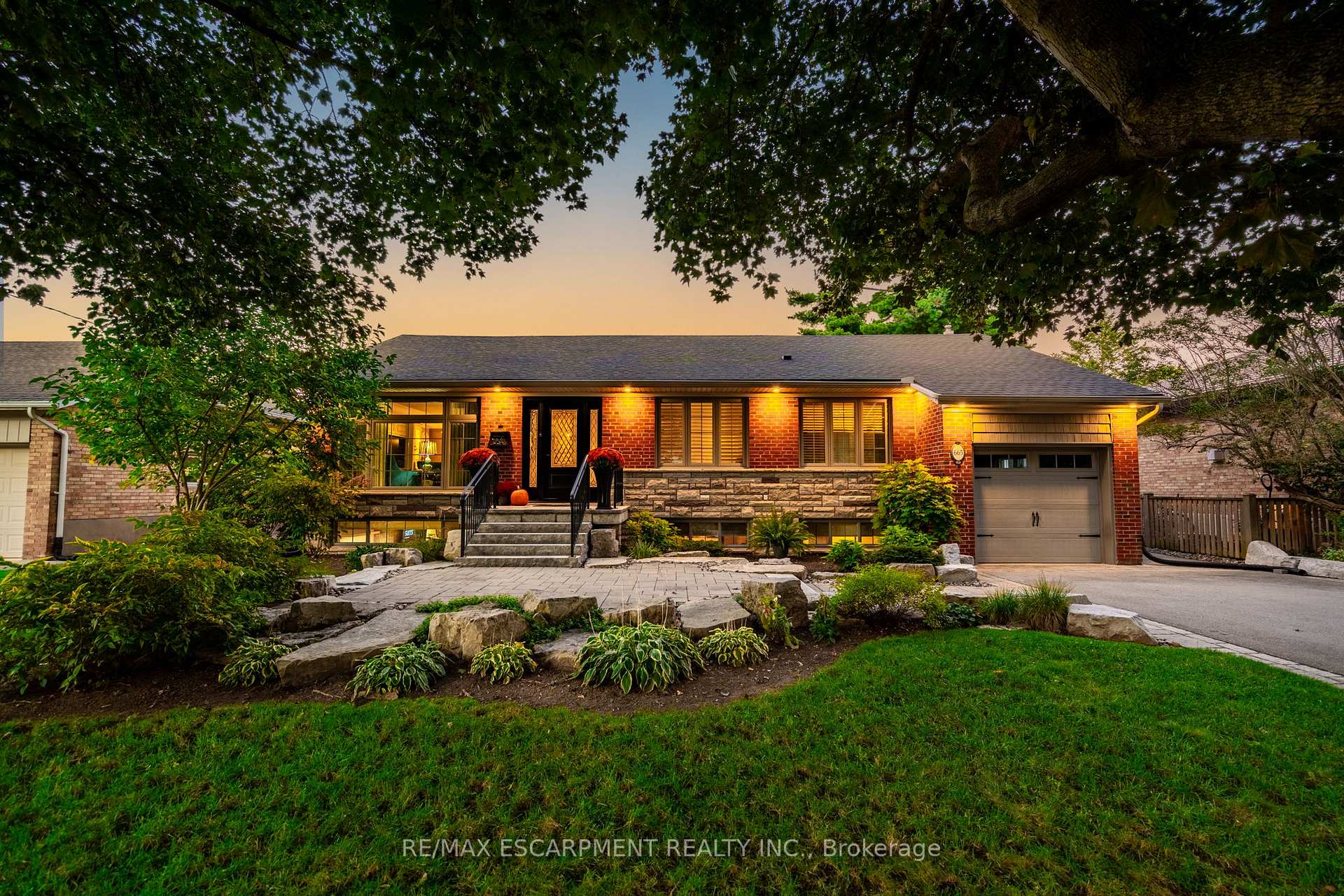 Photo 1 of 665 King Road, Burlington, LaSalle — HOMEH