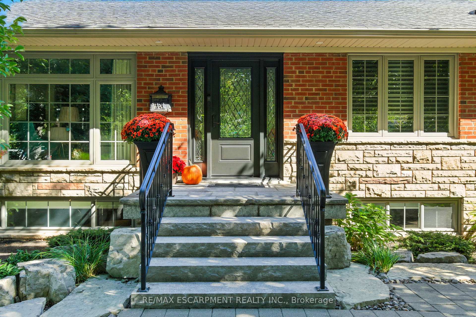 Photo 6 of 665 King Road, Burlington, LaSalle — HOMEH