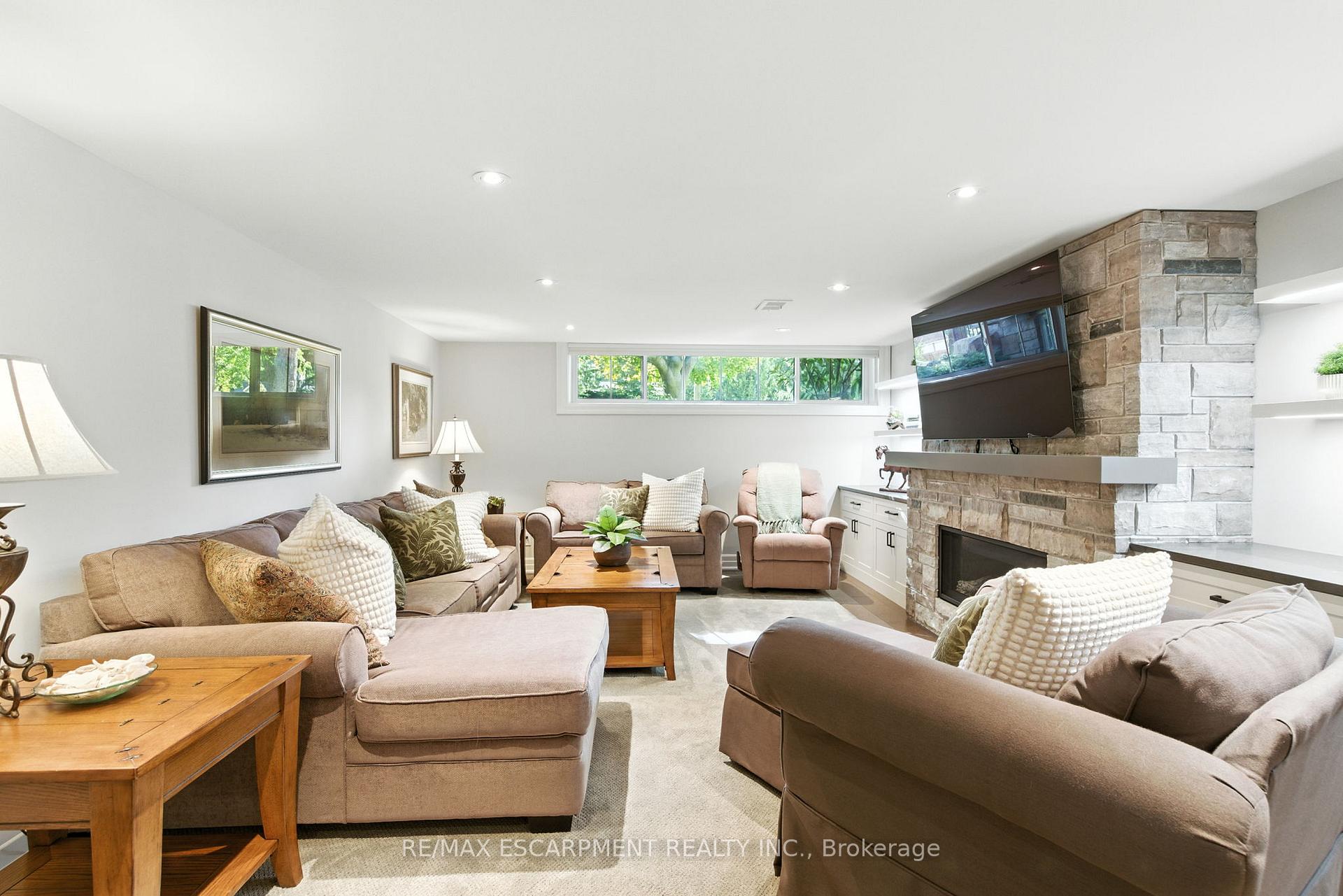 Photo 24 of 665 King Road, Burlington, LaSalle — HOMEH