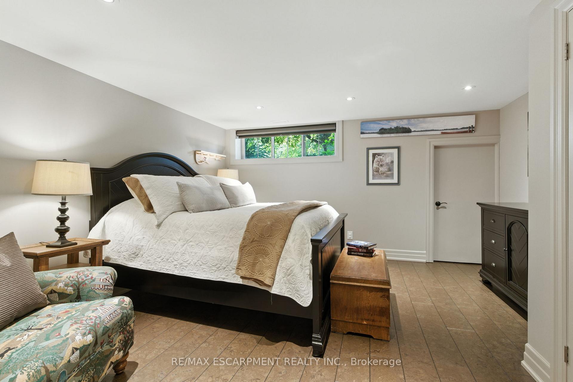 Photo 26 of 665 King Road, Burlington, LaSalle — HOMEH