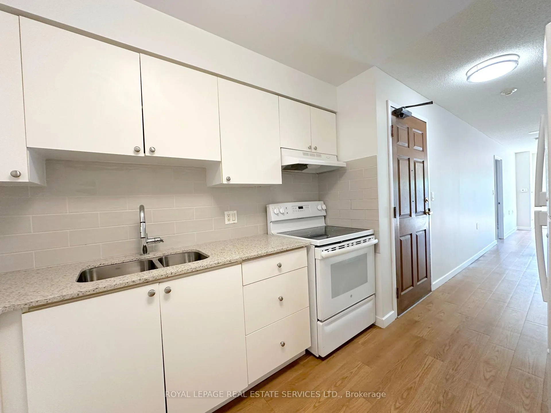 Photo 6 of Unit 101, 268 Merton Street, Toronto, Mount Pleasant West — HOMEH