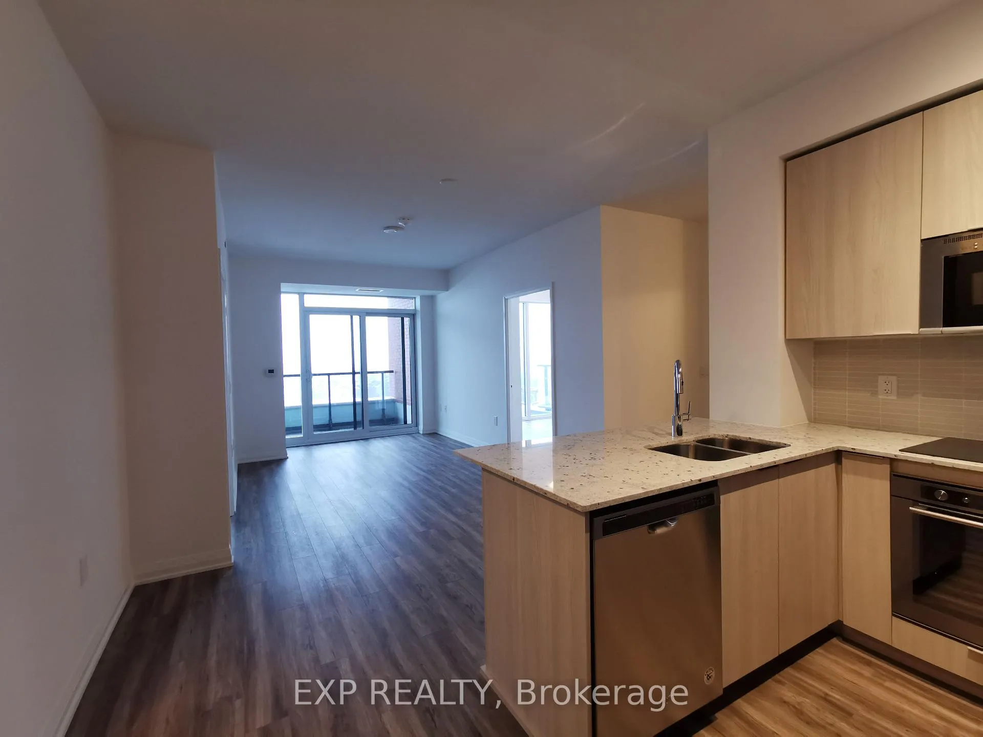 Photo 4 of Unit 708, 99 Eagle Rock Way, Vaughan, Rural Vaughan — HOMEH