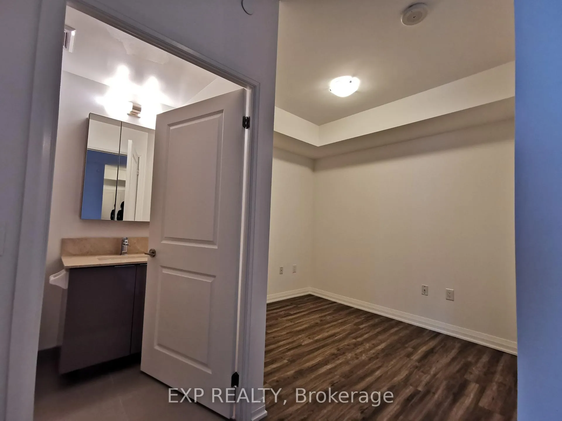 Photo 7 of Unit 708, 99 Eagle Rock Way, Vaughan, Rural Vaughan — HOMEH
